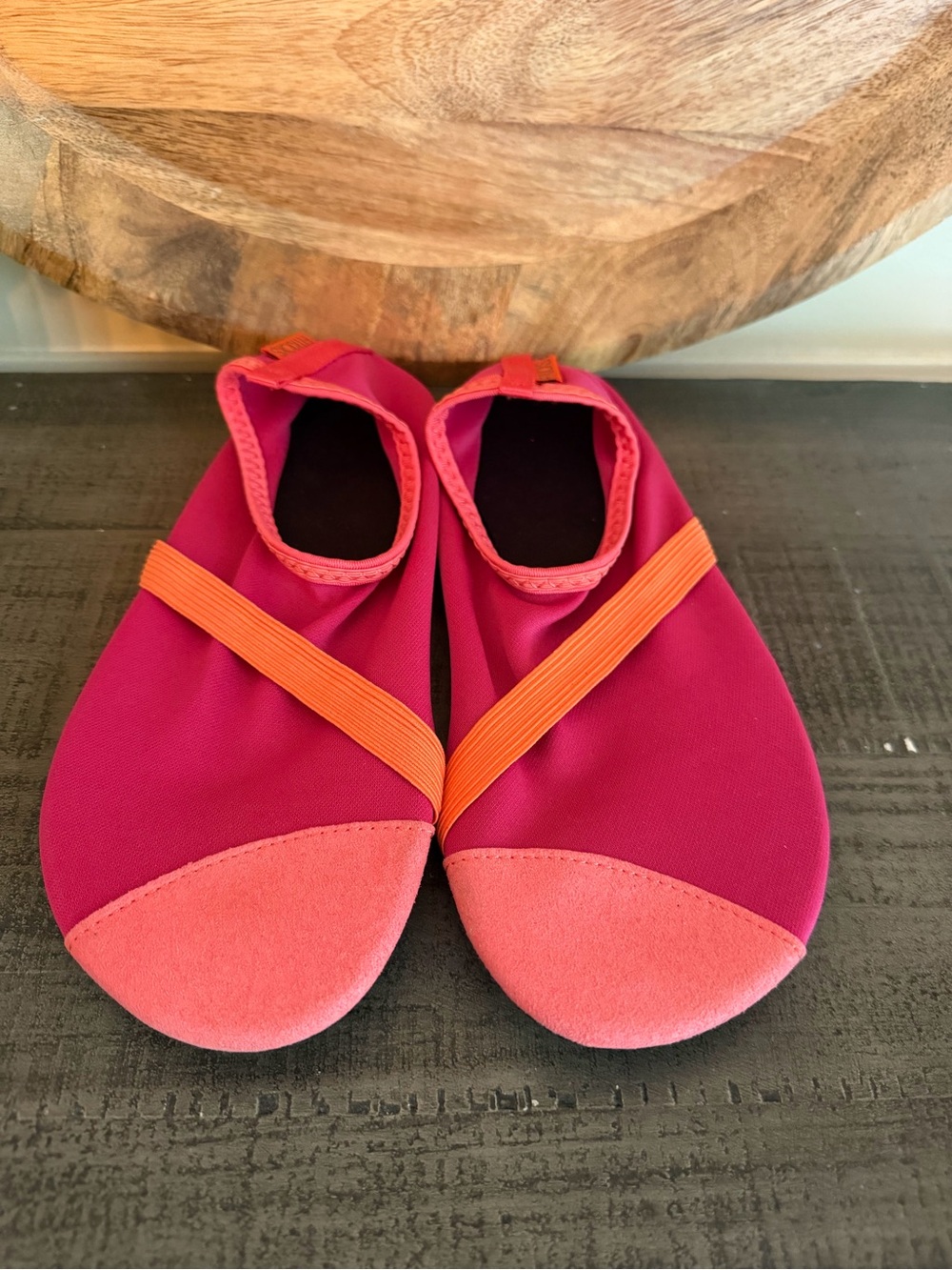 FitKicks Womens size Large 8.5 -9.5 Pink Orange Combo